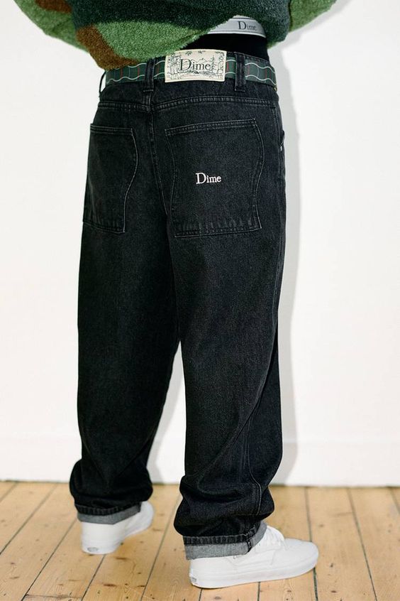La marque dime skate porté sur quelqun